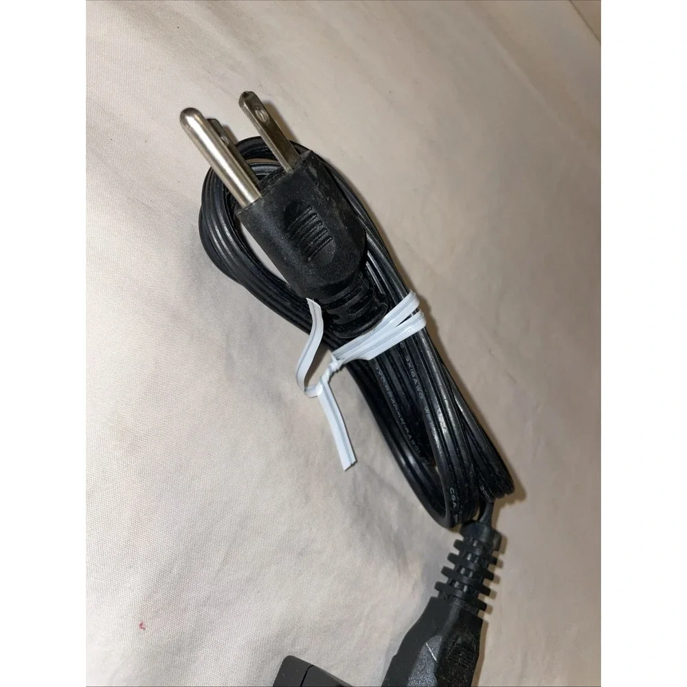 Dell DA130PE100‎ 130W AC Power Adapter Charger